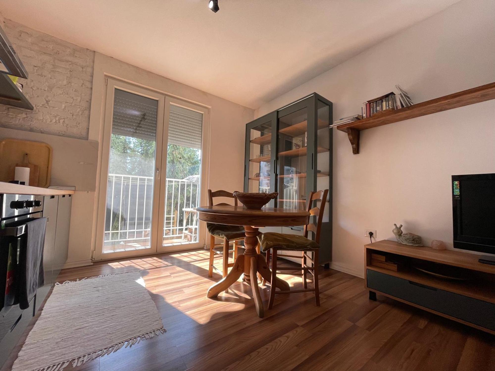 Enjoy Travel Central Apartments Tirana Esterno foto